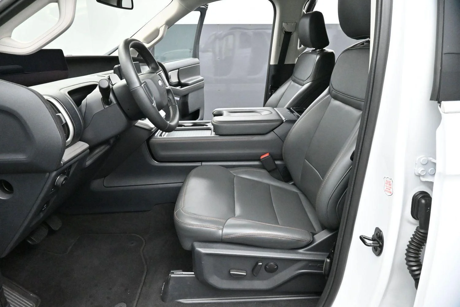 Used 2025 White Ford Active image 16