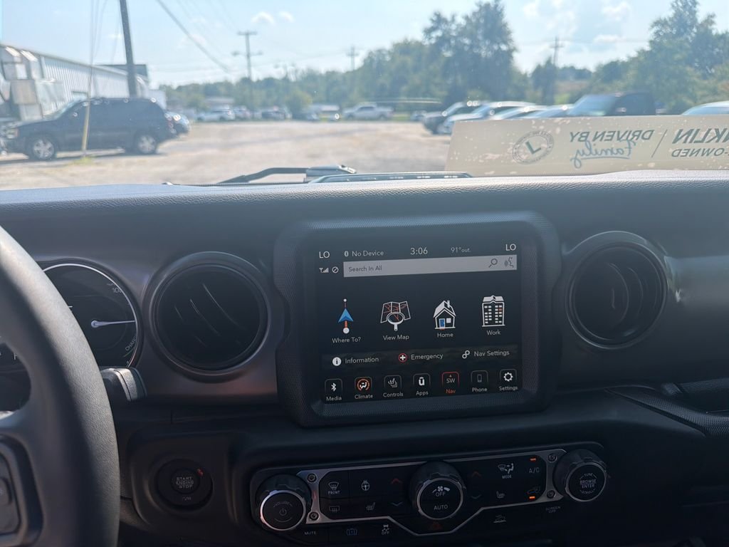 Used 2023 Green Jeep Willys 4xe image 22