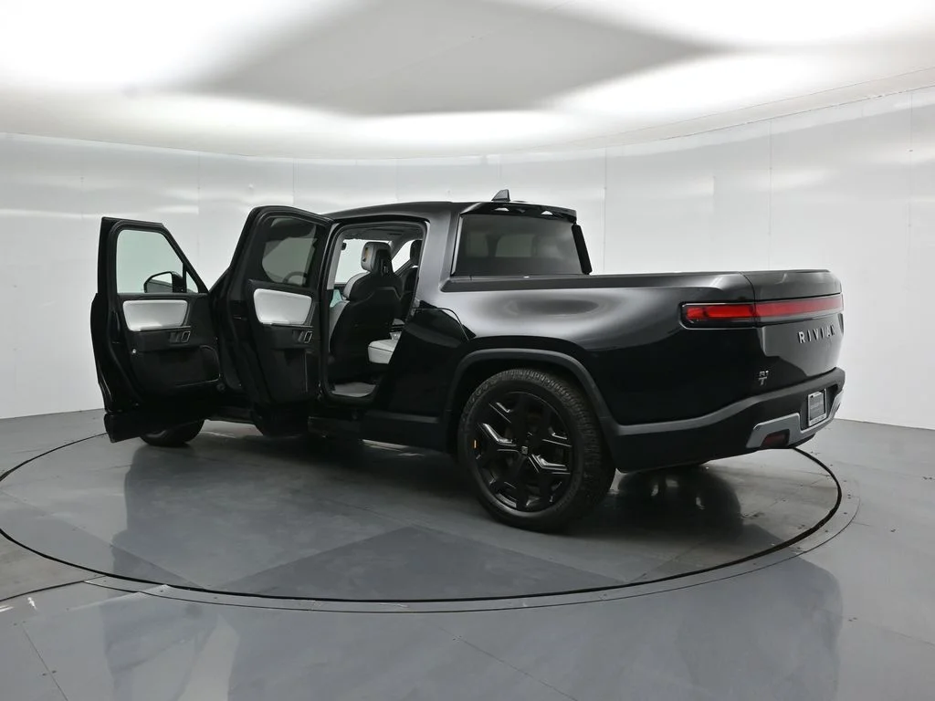 Certified Used 2023  Rivian Adventure image 27