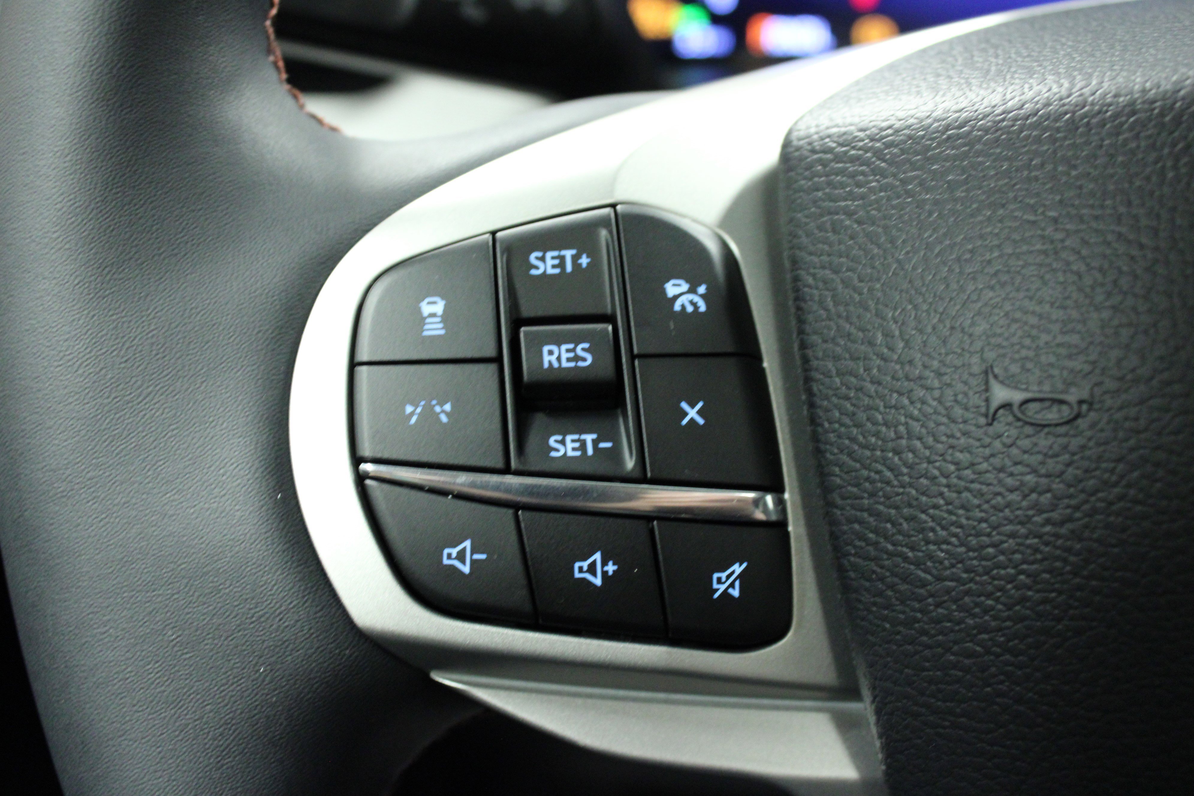 New 2026 Carbonized Gray Metallic Ford Active image 21