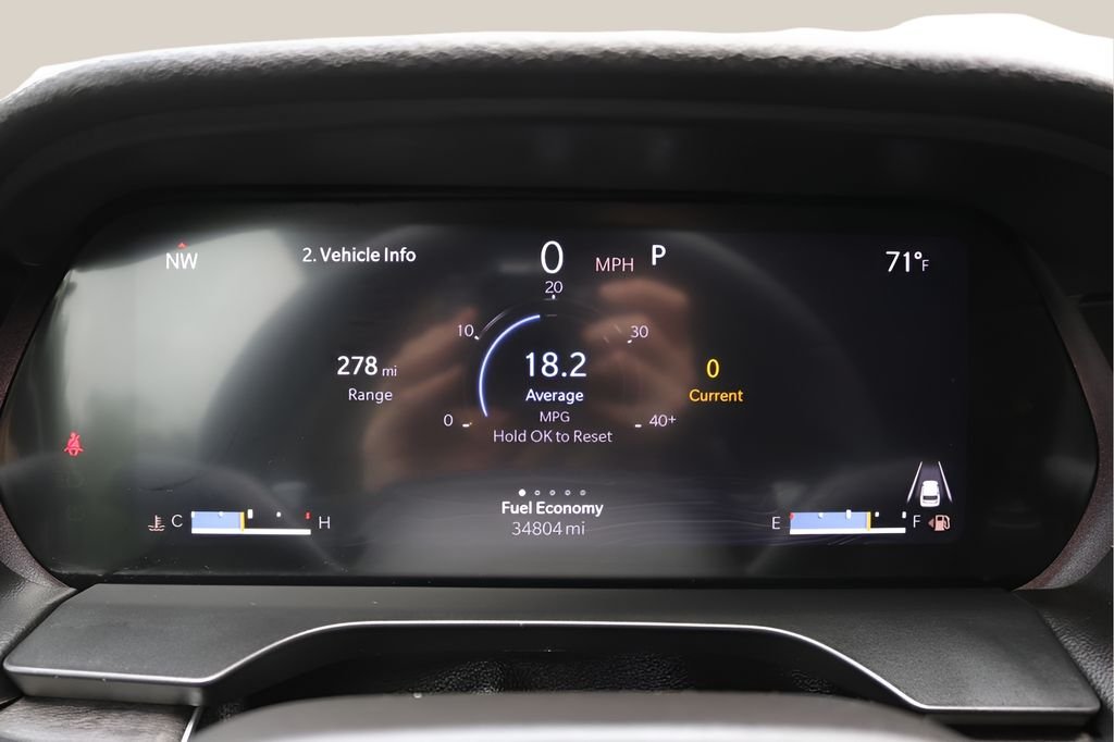 Used 2023 White Jeep Limited image 27
