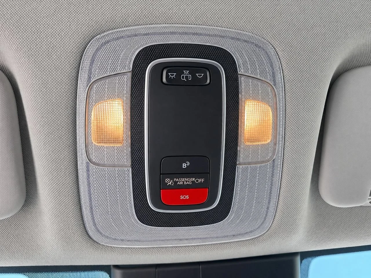 Used 2024 Gray Hyundai SEL image 29
