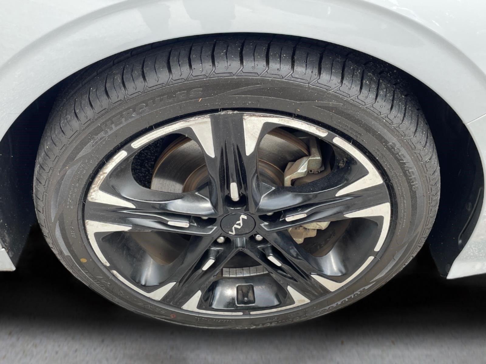 2023 Kia K5 GT-Line - Photo 10