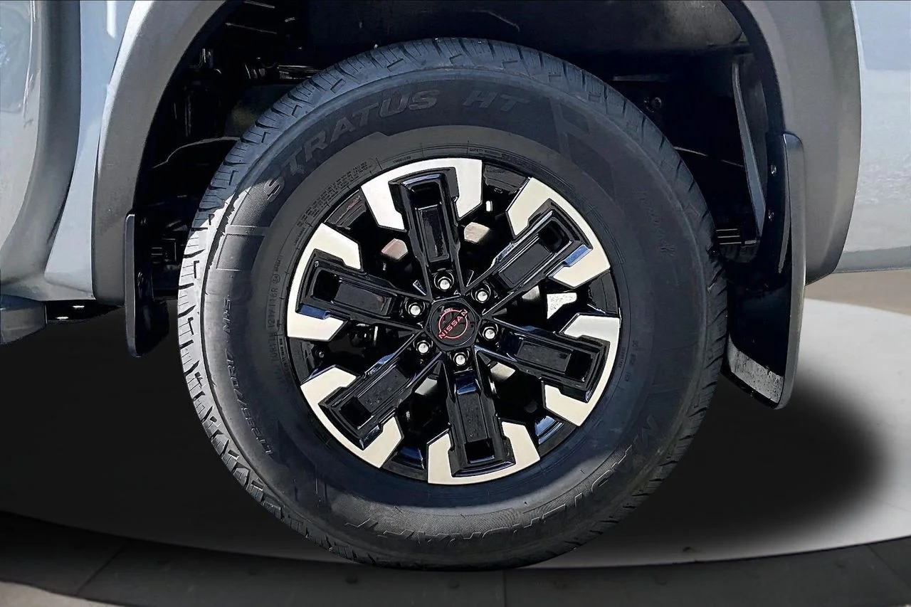 Used 2022 Gray Nissan PRO-4X image 33