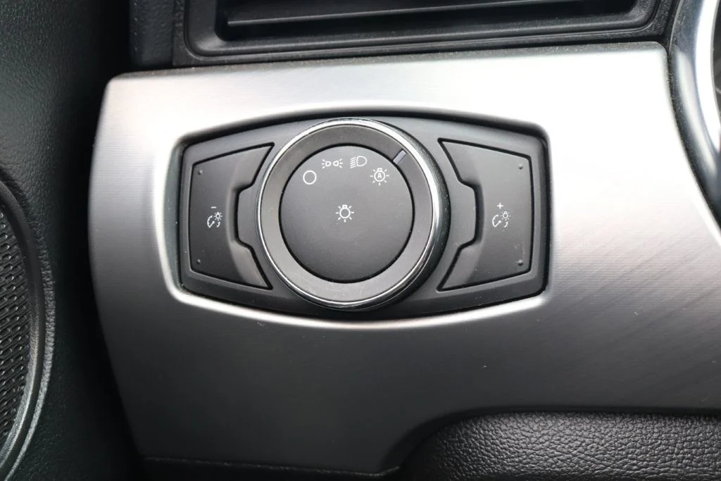 Used 2023 Grabber Blue Ford EcoBoost Premium Convertible image 27