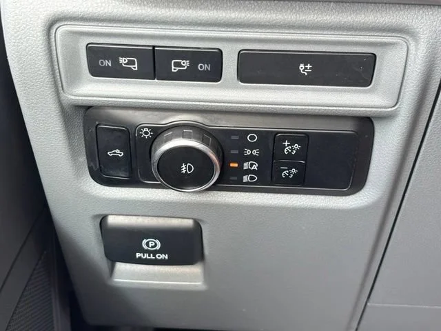 Used 2023 White Ford XLT image 31