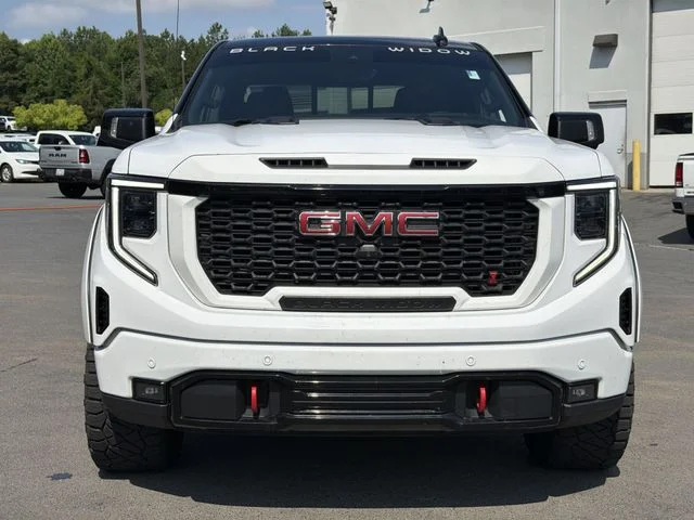Used 2023 White GMC AT4 image 7