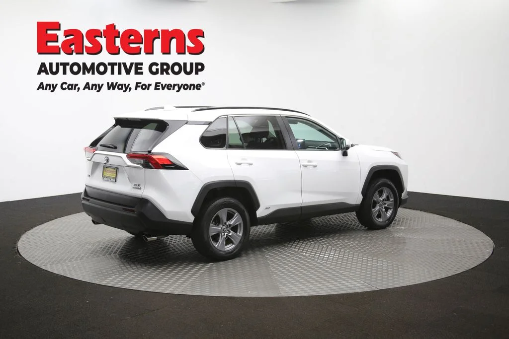 Used 2022 White Toyota XLE image 41