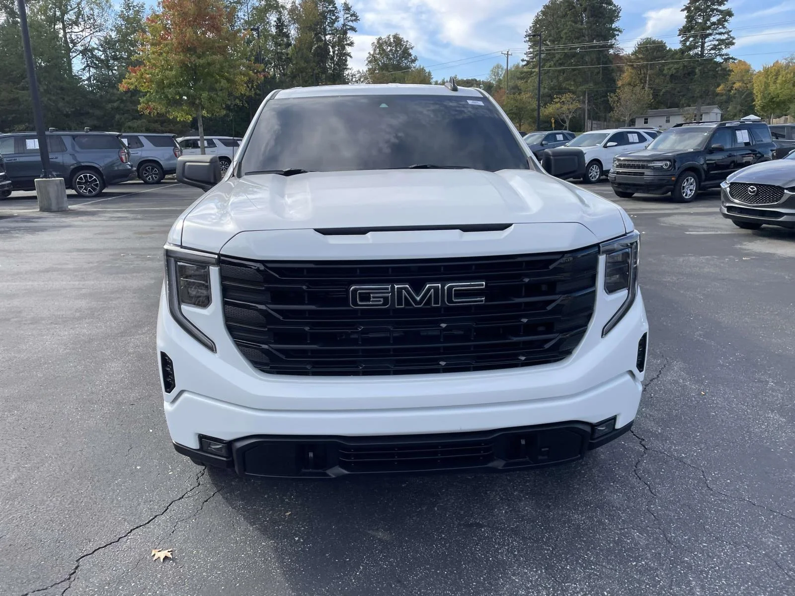 Used 2024 Summit White GMC Elevation image 2