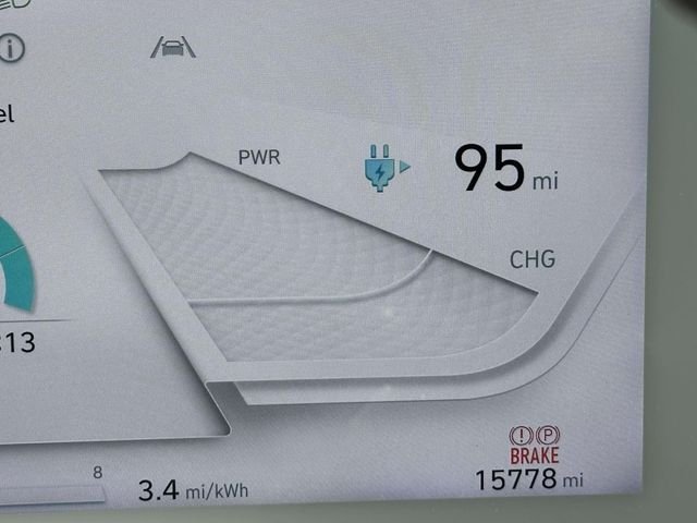 Used 2024 White Hyundai Limited image 25