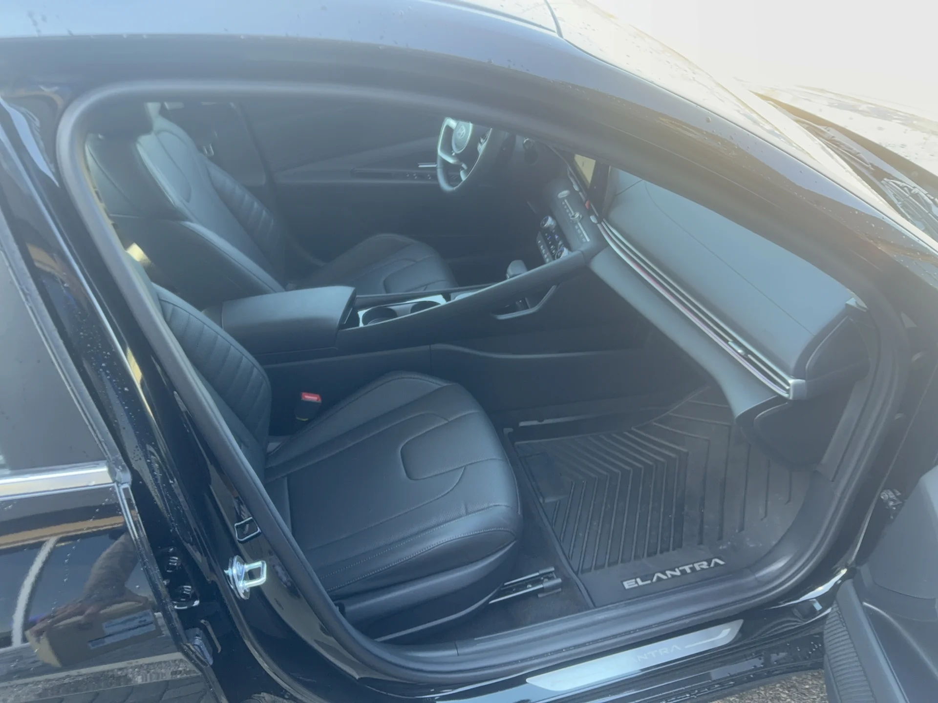 New 2026 Abyss Black Pearl Hyundai Limited image 5