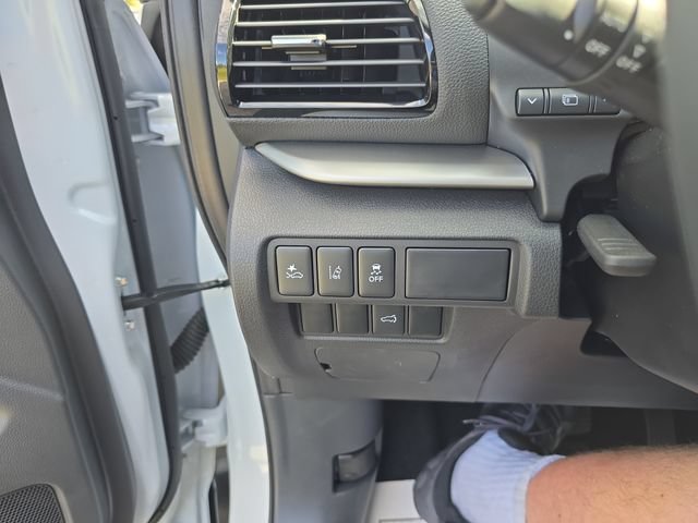 2025 Mitsubishi Eclipse Cross SEL - Photo 19