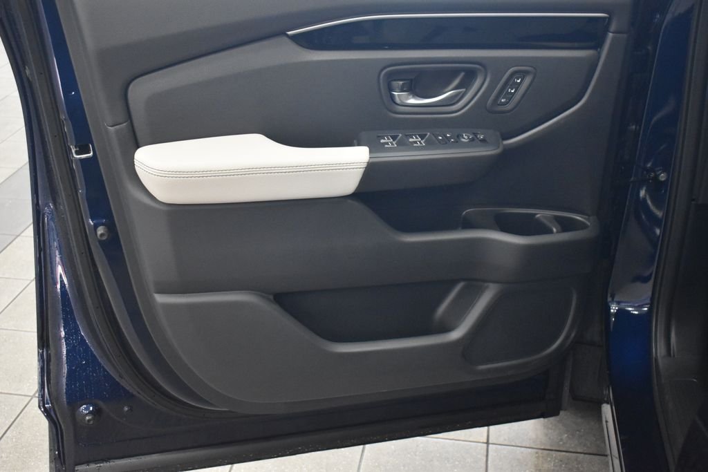 New 2026 Obsidian Blue Pearl Honda RTL image 8