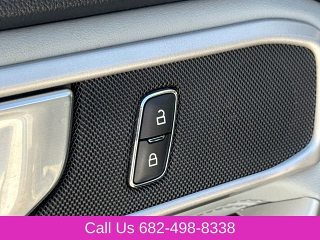 Used 2022 White Ford XLT image 22