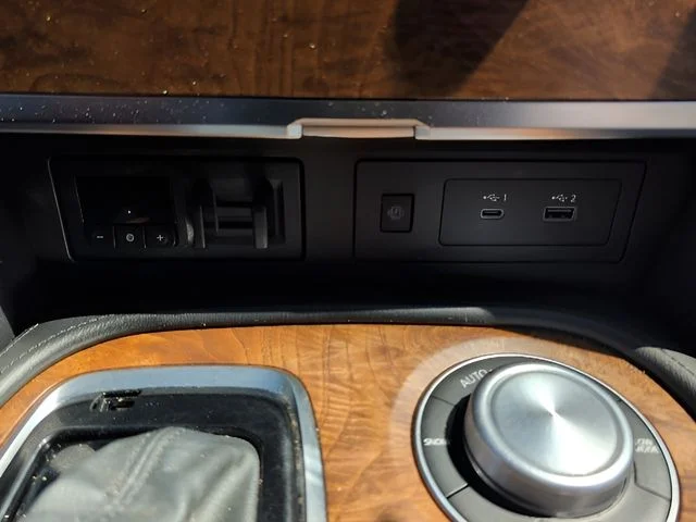 Used 2021 Black Nissan SL image 25