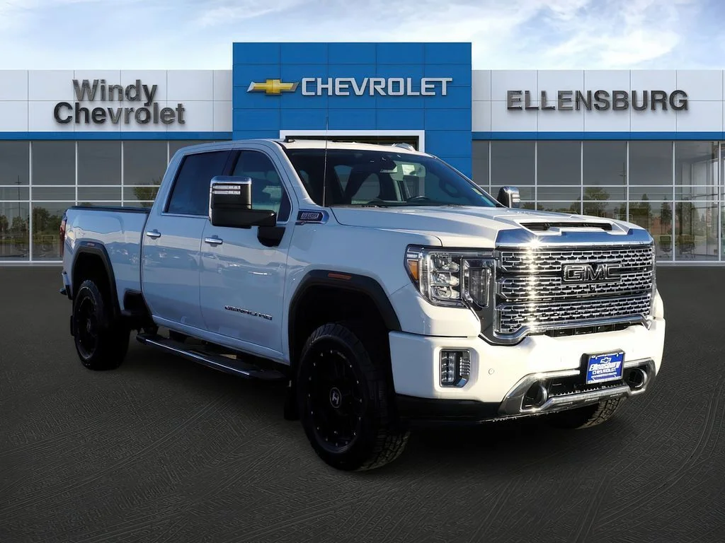 2022 GMC Sierra Denali 4WD Crew Cab Standard Box SRW's photo