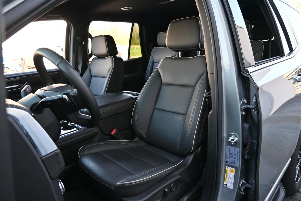 Used 2025 Sterling GMC Elevation image 22