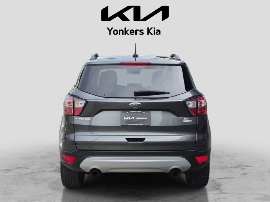 Used 2018 Gray Ford SEL image 6