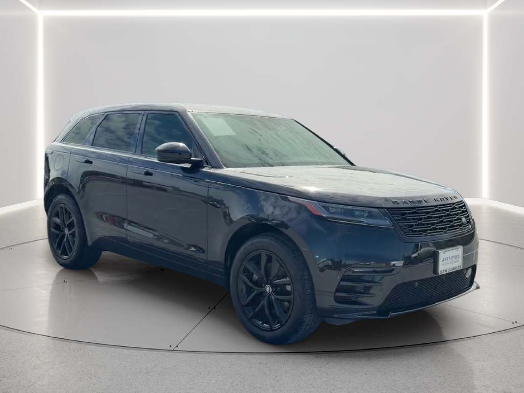 Certified Used 2024 Santorini Black Metallic Land Rover Dynamic SE image 3