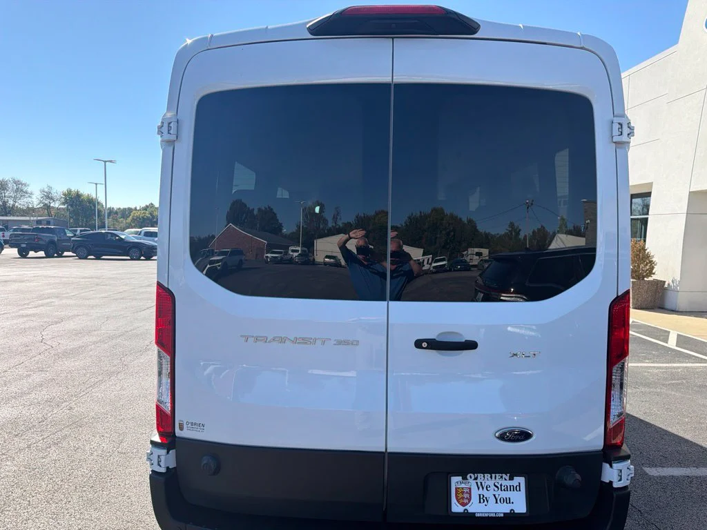 Used 2024 Oxford White Ford XLT image 4