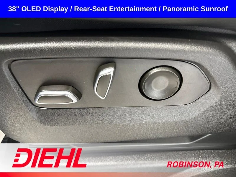 Used 2023 White Cadillac Premium image 27