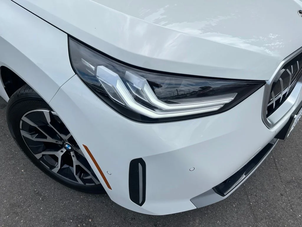 Certified Used 2025 Alpine White BMW 30 xDrive image 29