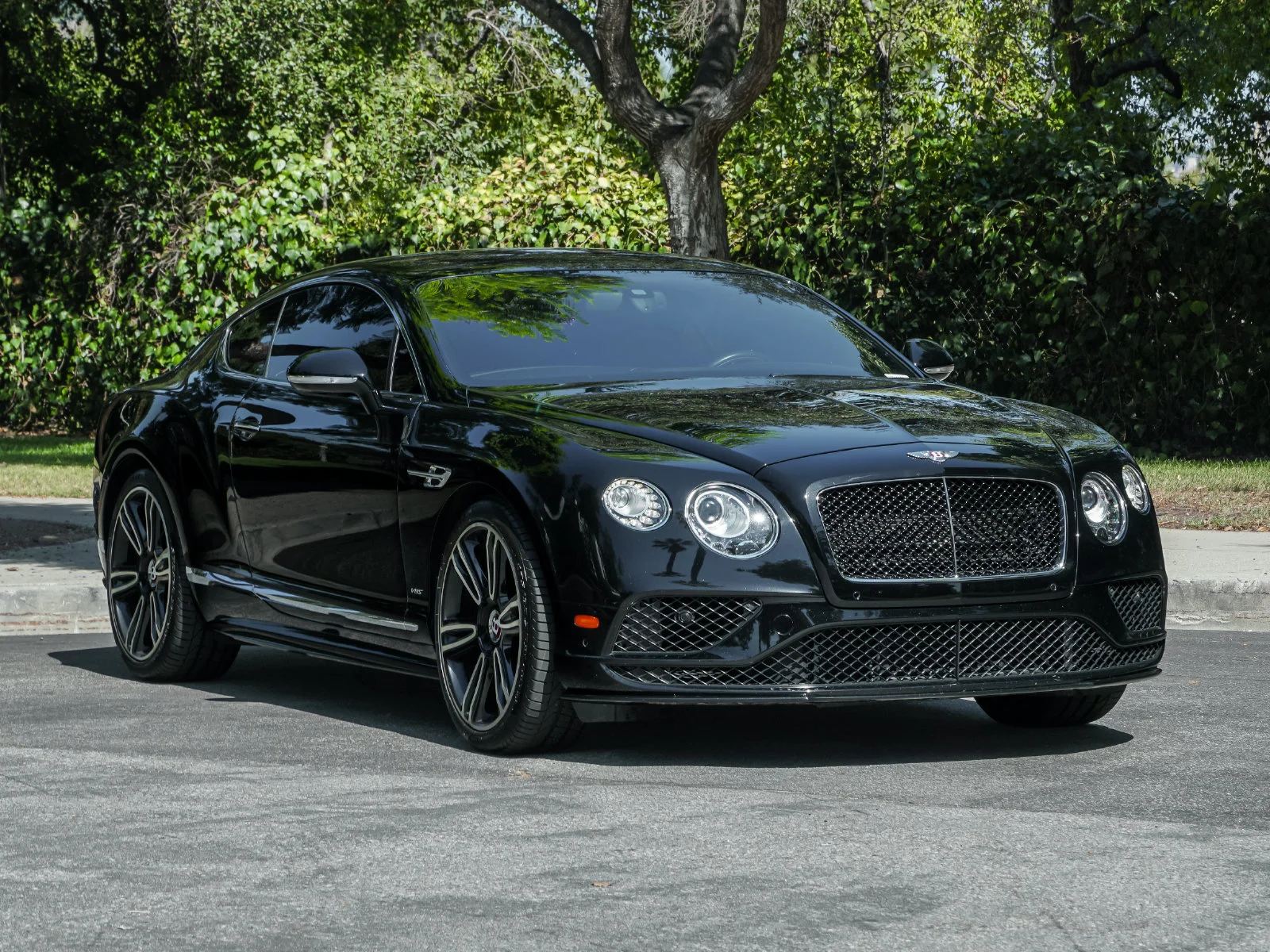 Certified Used 2017 Black Crystal Metallic Bentley V8 S image 9
