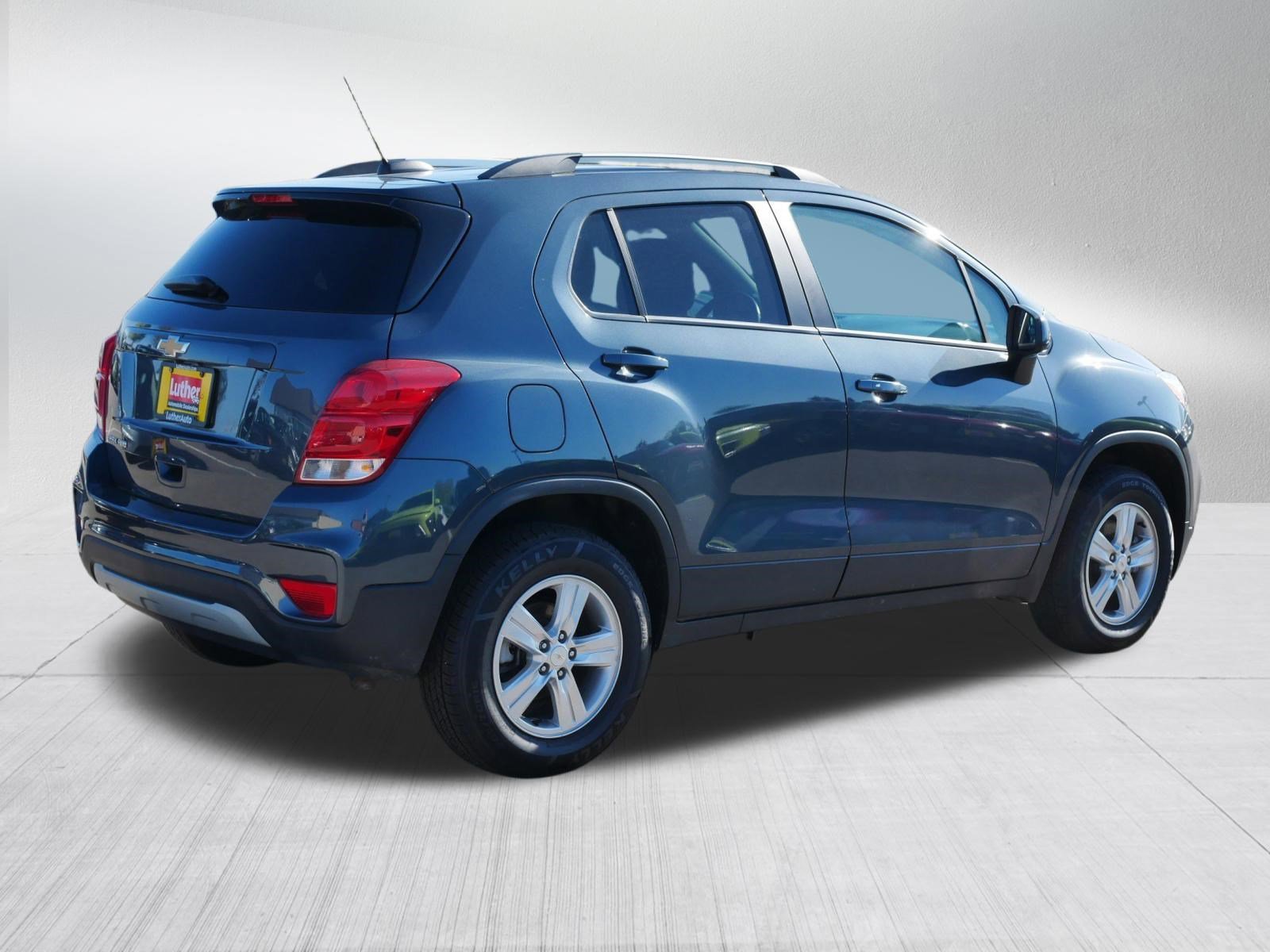 Used 2022 Shadow Gray Metallic Chevrolet LT image 7