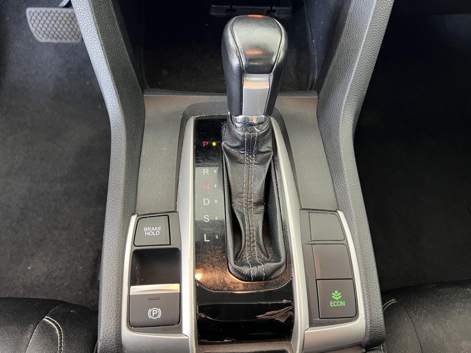 Used 2019 Platinum White Pearl Honda EX image 17