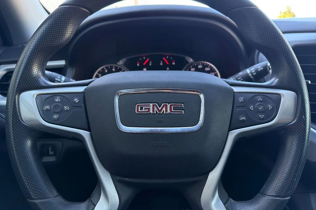 Used 2022 Satin Steel Metallic GMC SLE image 25
