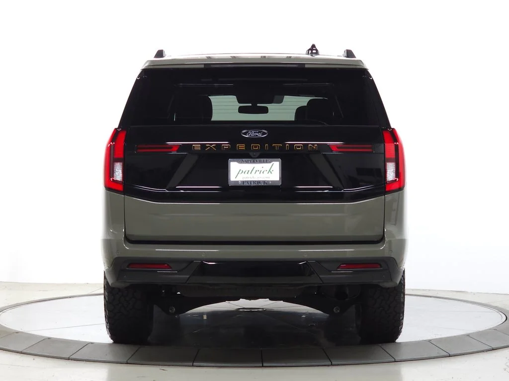 Used 2025 Green Ford Tremor image 5
