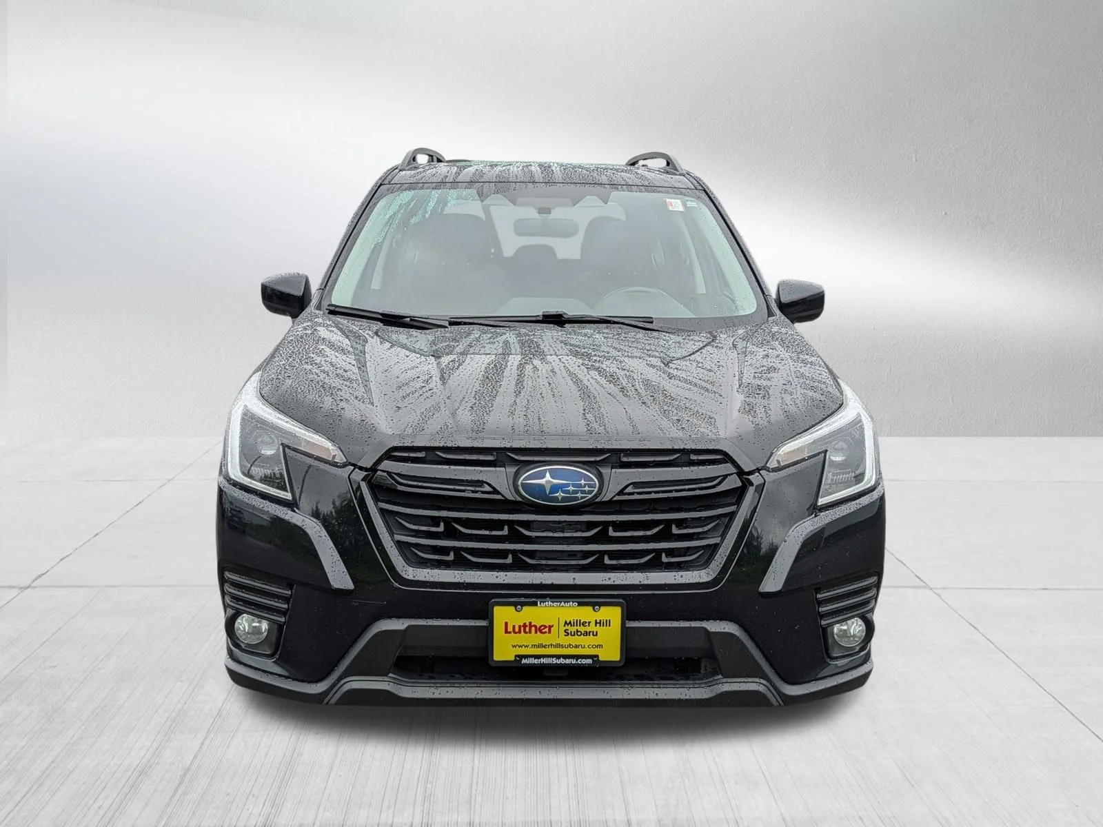 Used 2023 Crystal Black Silica Subaru Premium image 2