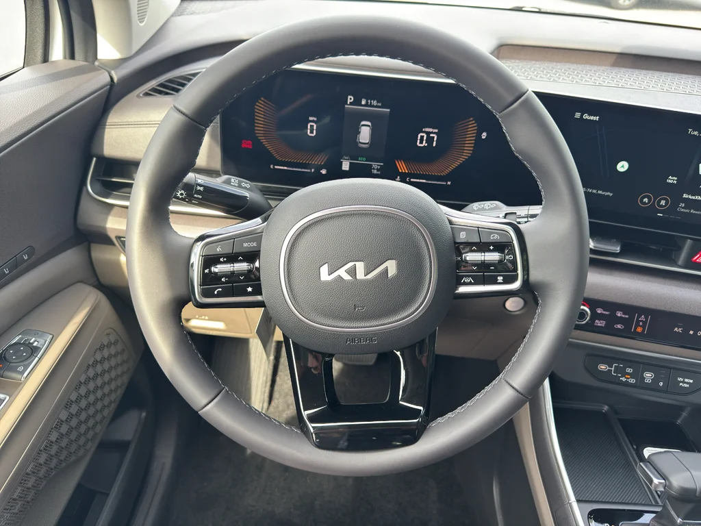 New 2026 Snow White Pearl Kia EX image 12