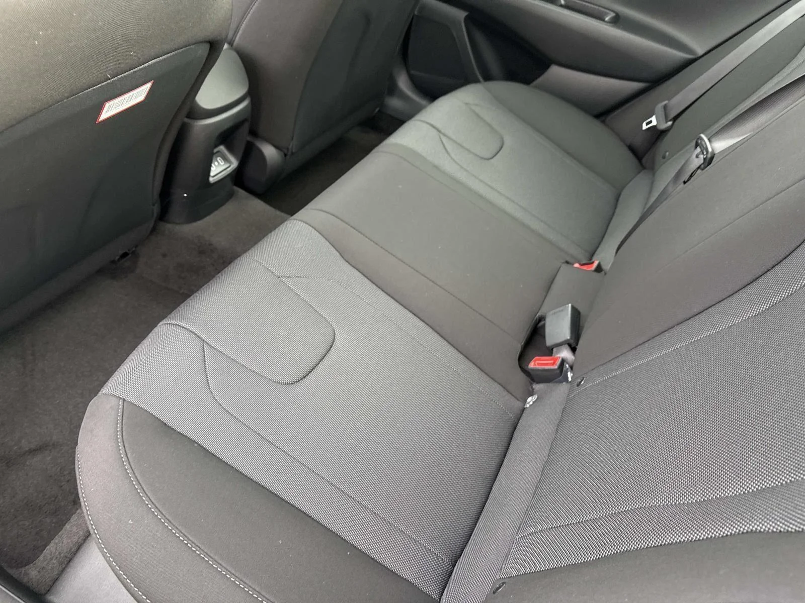 Used 2026 Fluid Metal Hyundai SE image 18