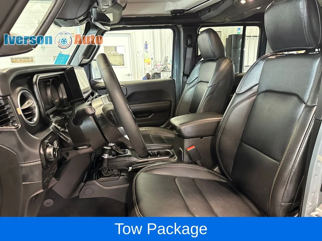 Used 2026 Gray Jeep Sahara image 14
