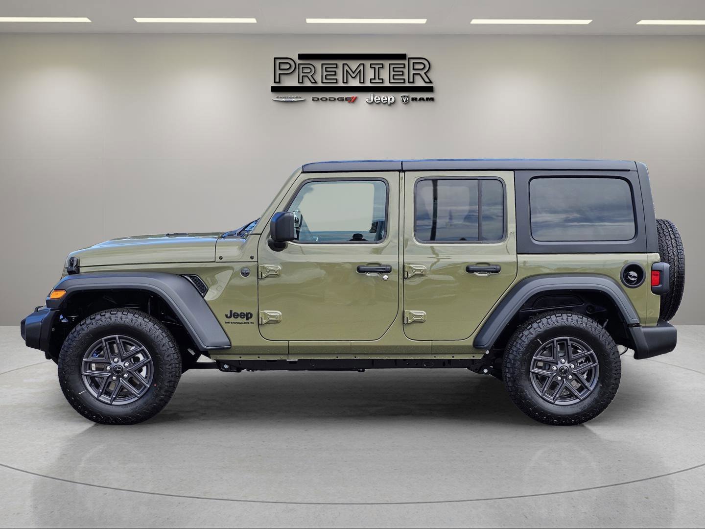 New 2025 41 Jeep Sport S image 13