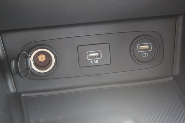Used 2020 Gray Hyundai SEL image 7