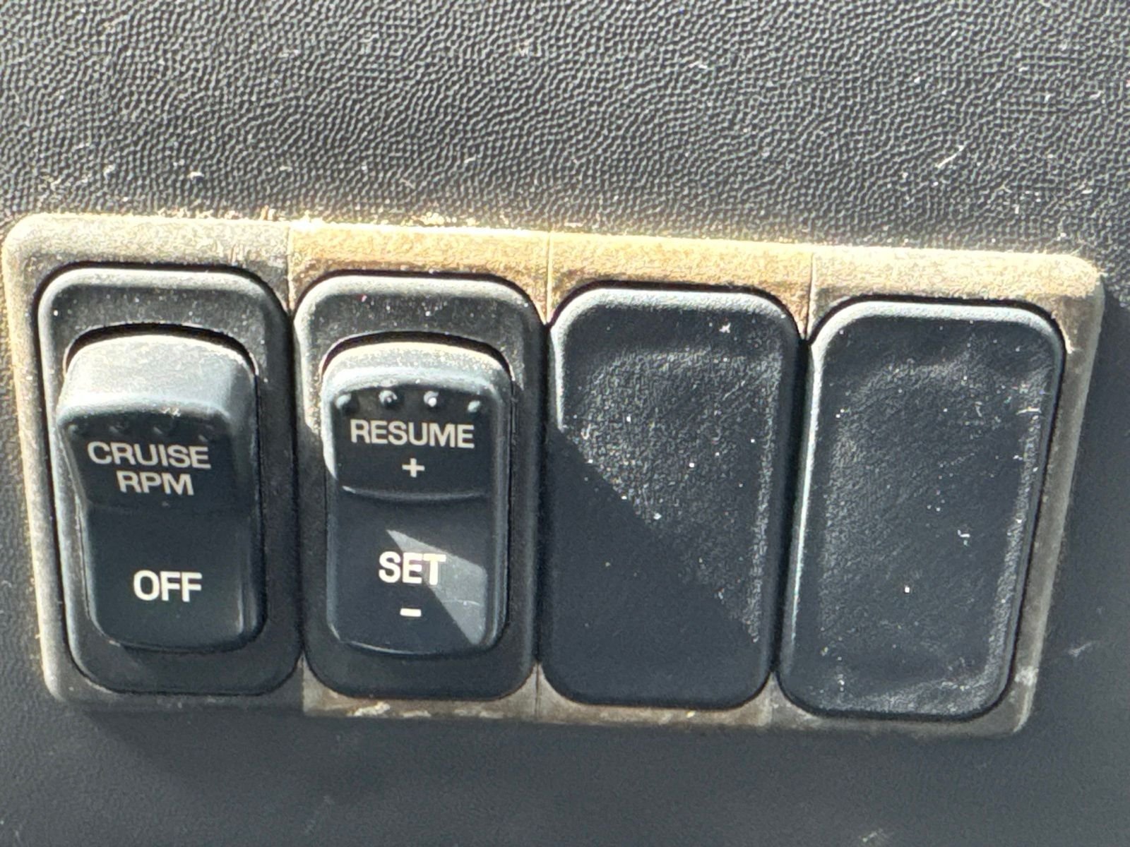 Used 2004 White Ford XLT image 35