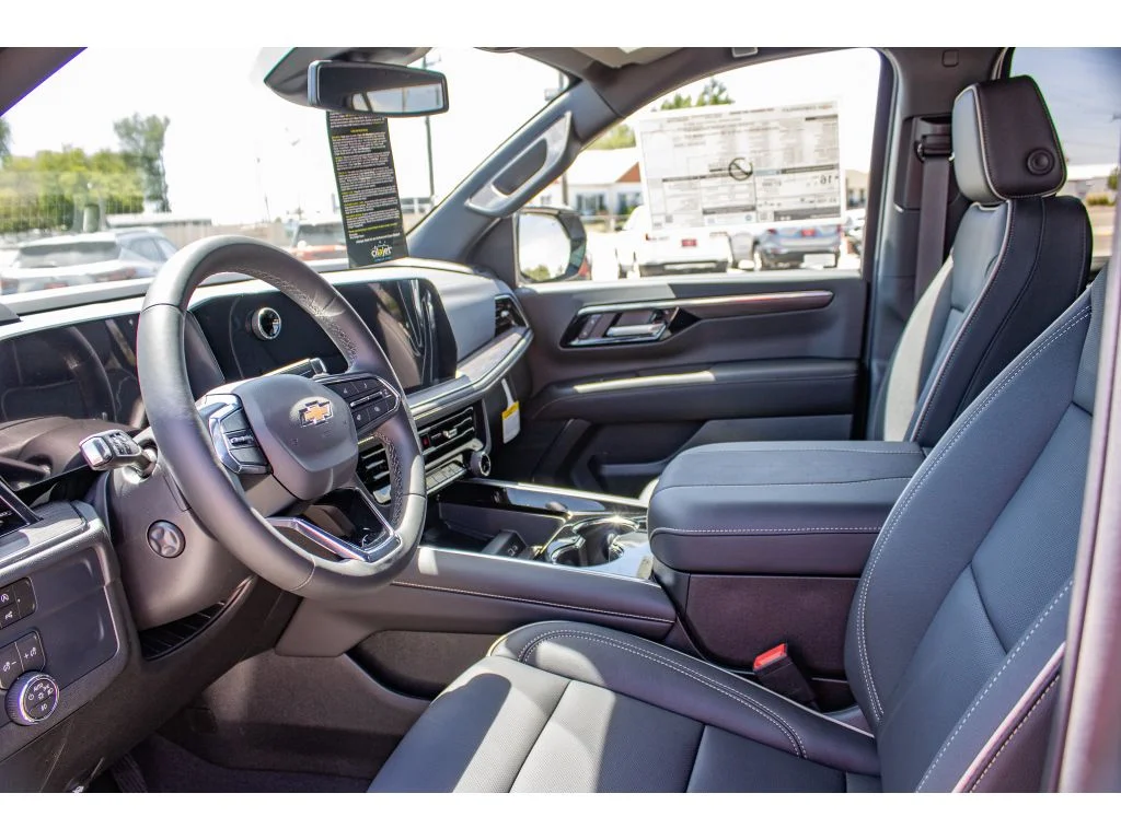 2026 Chevrolet Suburban Premier - Photo 35