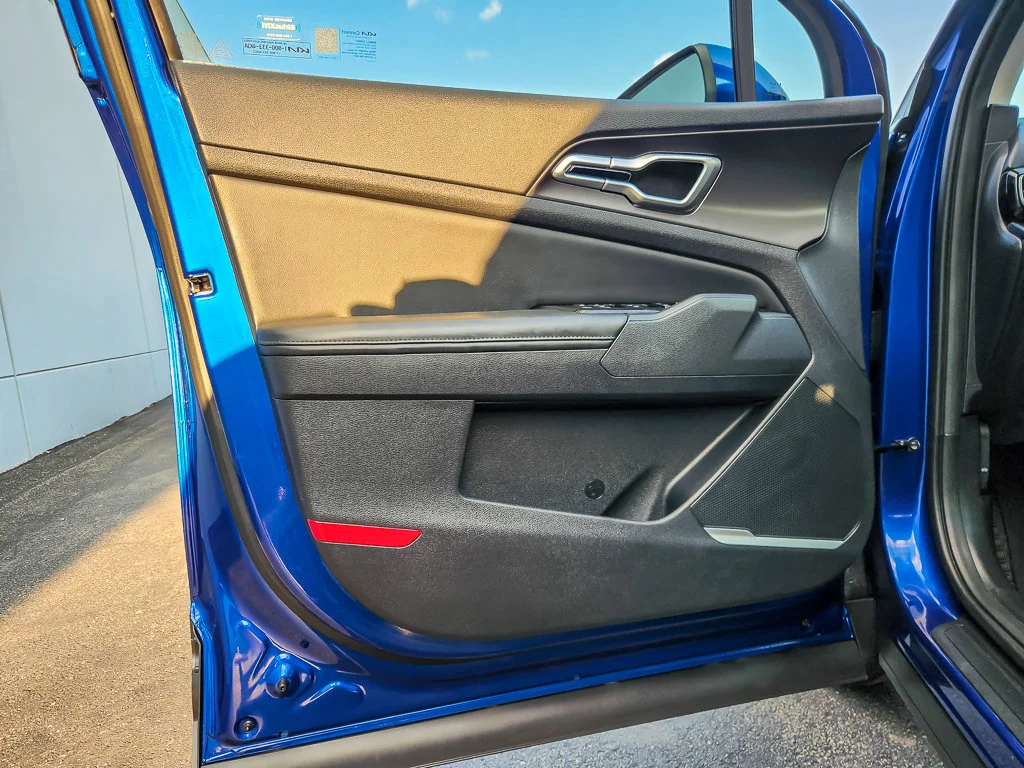 Used 2023 Blue Kia EX image 15