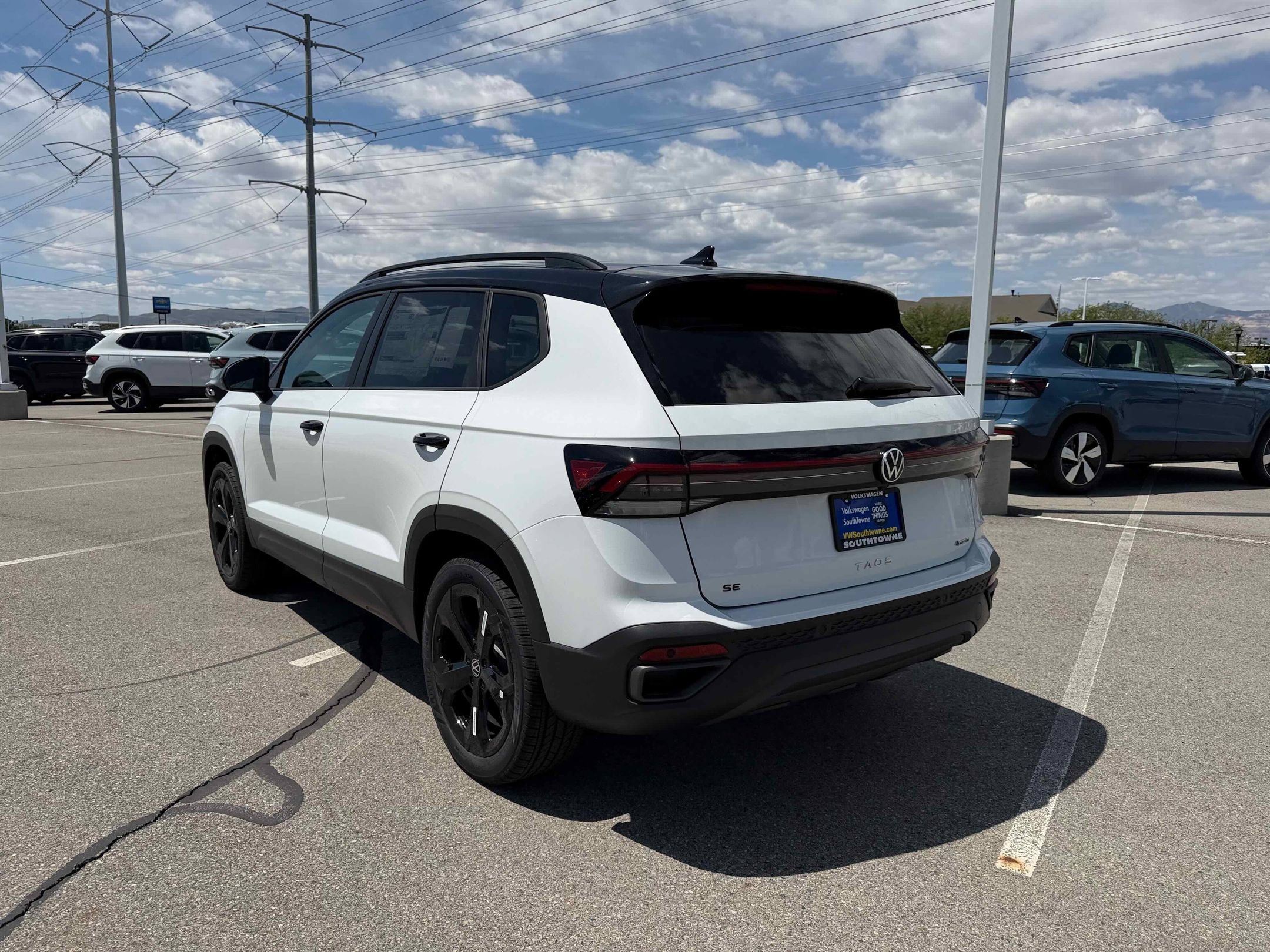 New 2026 Pure White Volkswagen SE Black image 5