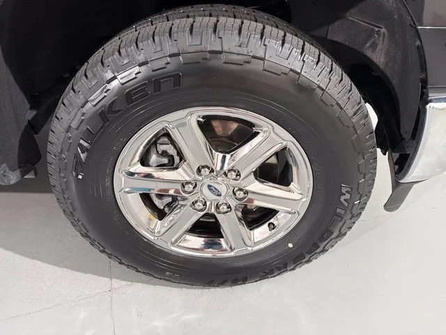Used 2025 Black Ford XLT image 12