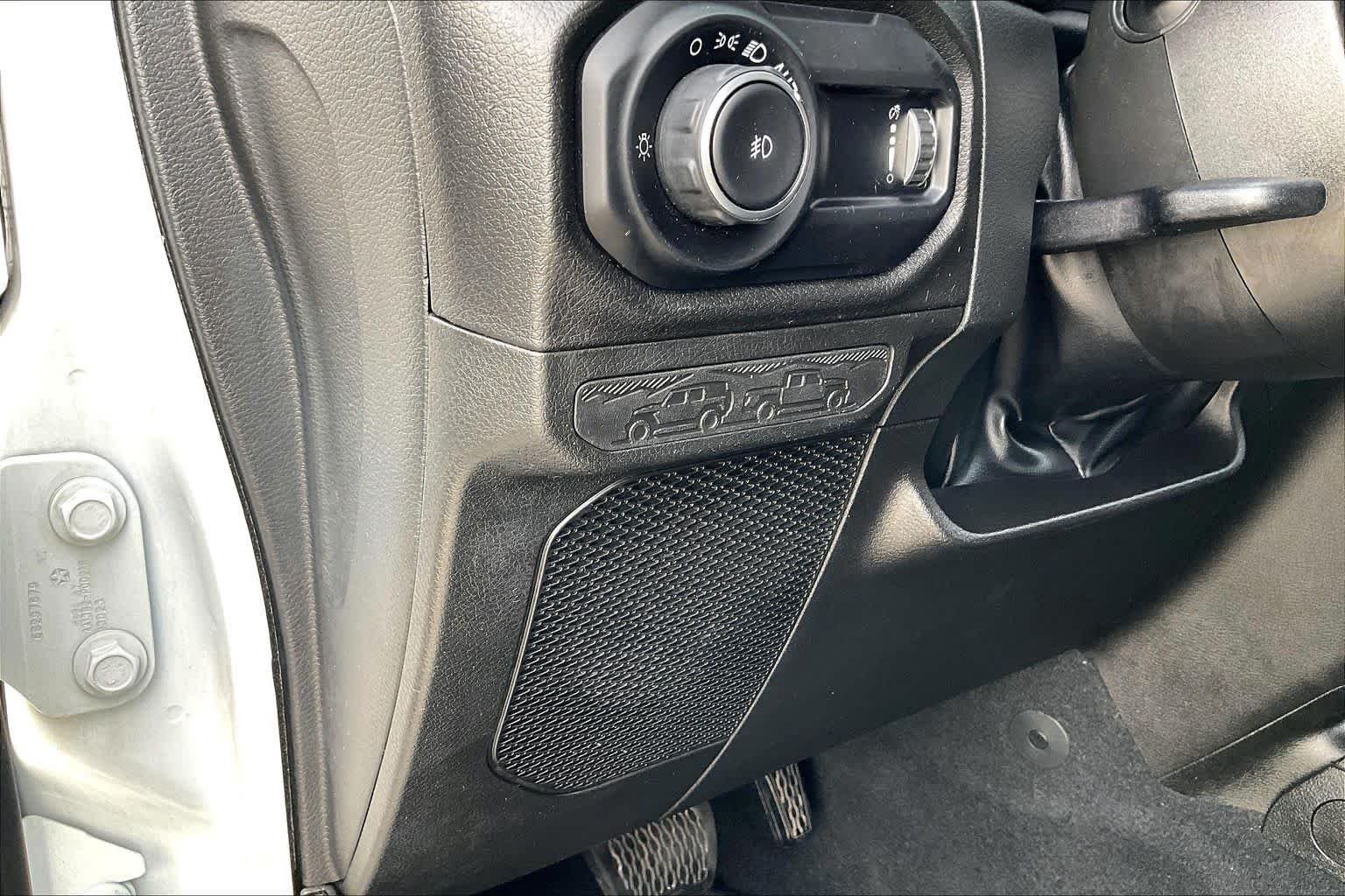 Used 2024 Bright White Clearcoat Jeep Sport S image 34