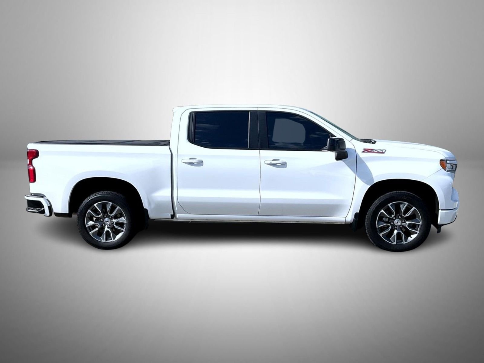Used 2024 White Chevrolet RST image 4