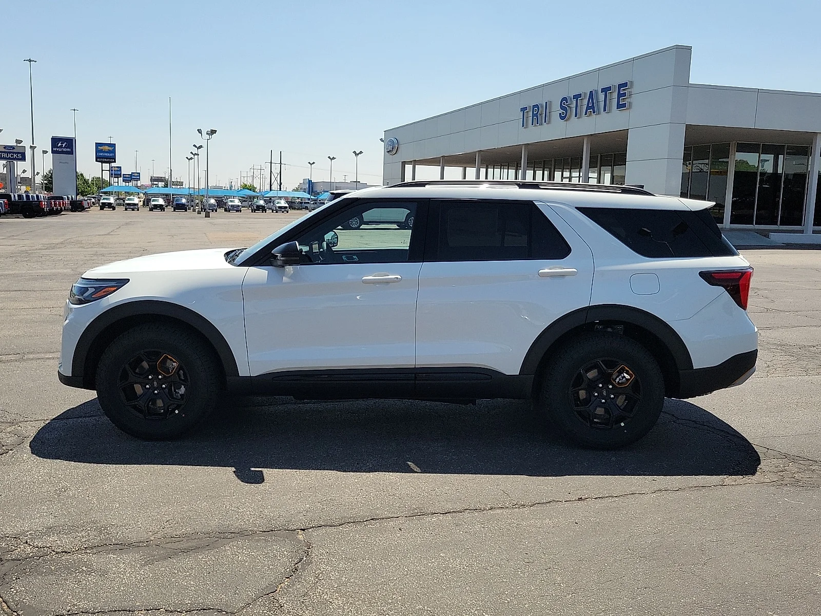 New 2026 Star White Metallic Tri-Coat Ford Tremor&reg; image 2
