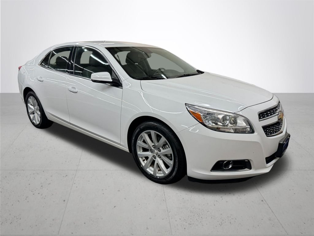 Used 2013 Summit White Chevrolet LT image 9