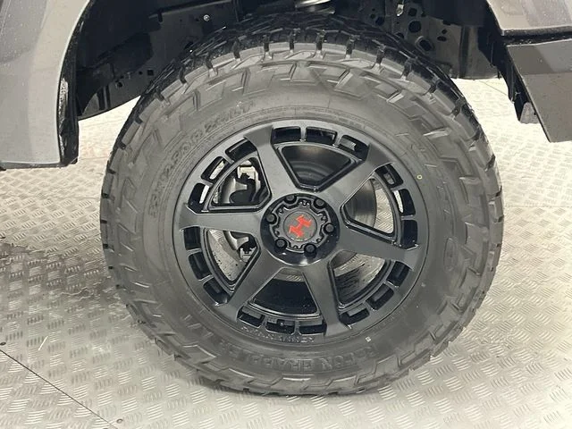 New 2026 Carbonized Gray Metallic Ford Lariat image 24