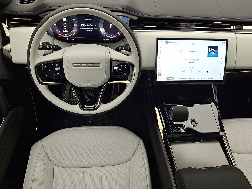 New 2026 Charente Grey Land Rover Dynamic SE image 8