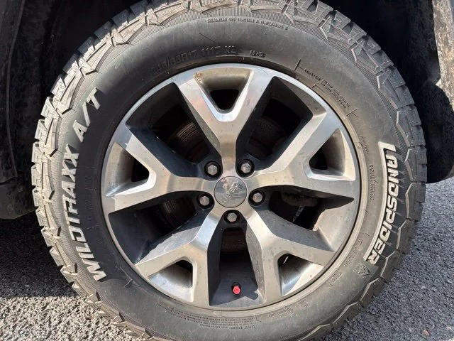 Used 2015 Orange Jeep Trailhawk image 10