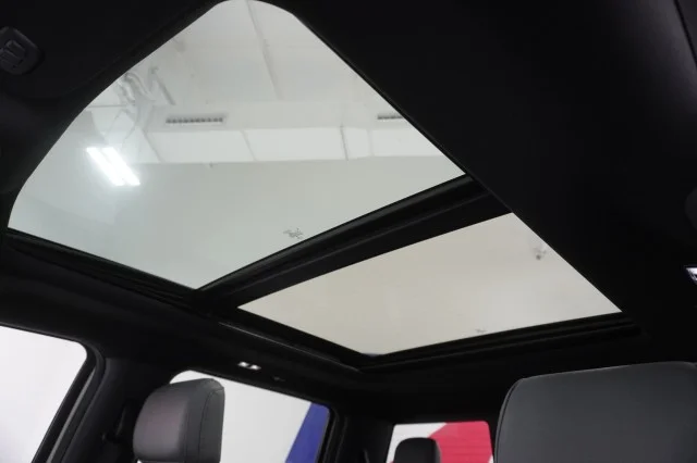 Used 2023  Ford Pro image 21